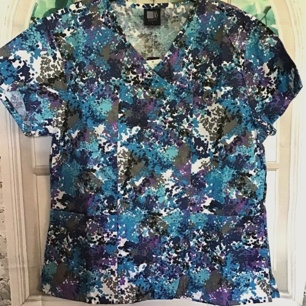 Womens Scrubs Top Size S Med Gear NEW
